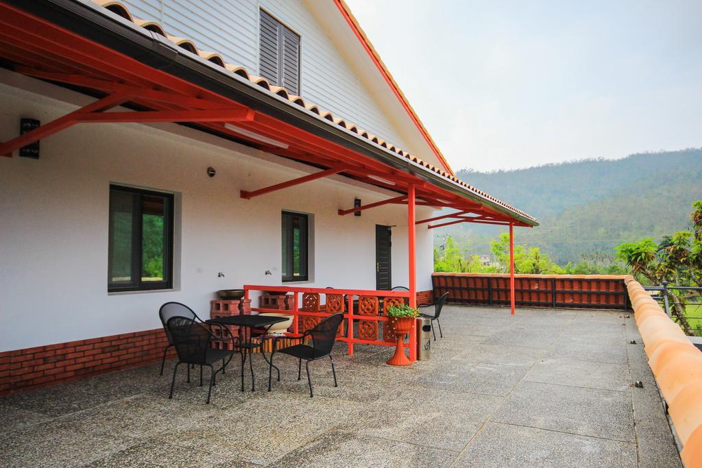 The Tiles Garden Yilan B&B Донгшан Екстериор снимка