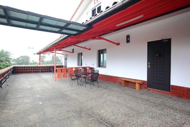 The Tiles Garden Yilan B&B Донгшан Екстериор снимка